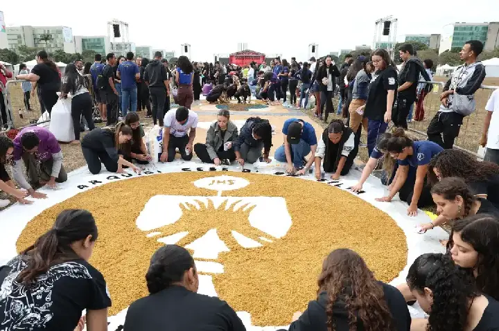 Corpus Christi é feriado ou ponto facultativo? Entenda regras