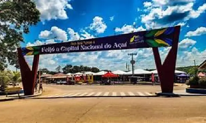 O Coração do Acre: Fé, Cultura e o Verdadeiro Sabor em Feijó, a Capital Nacional do Açaí