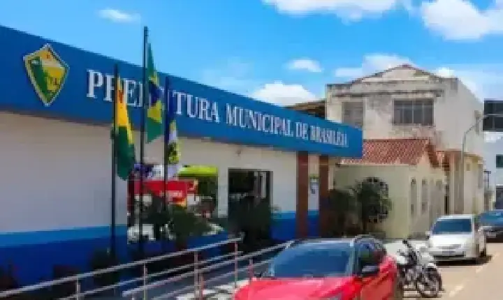 Prefeitura de Brasiléia capacita servidores sobre licitação, DFD e ETP