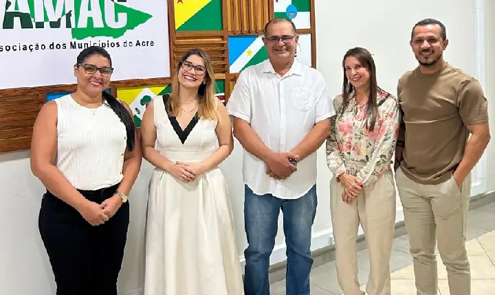 Tanízio Sá visita a AMAC e elogia trabalho técnico em apoio aos municípios do Acre